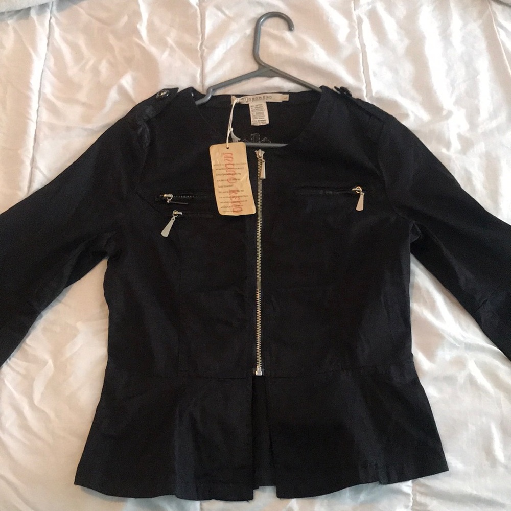 Black 3/4 sleeves embroidered Monoren jacket size L